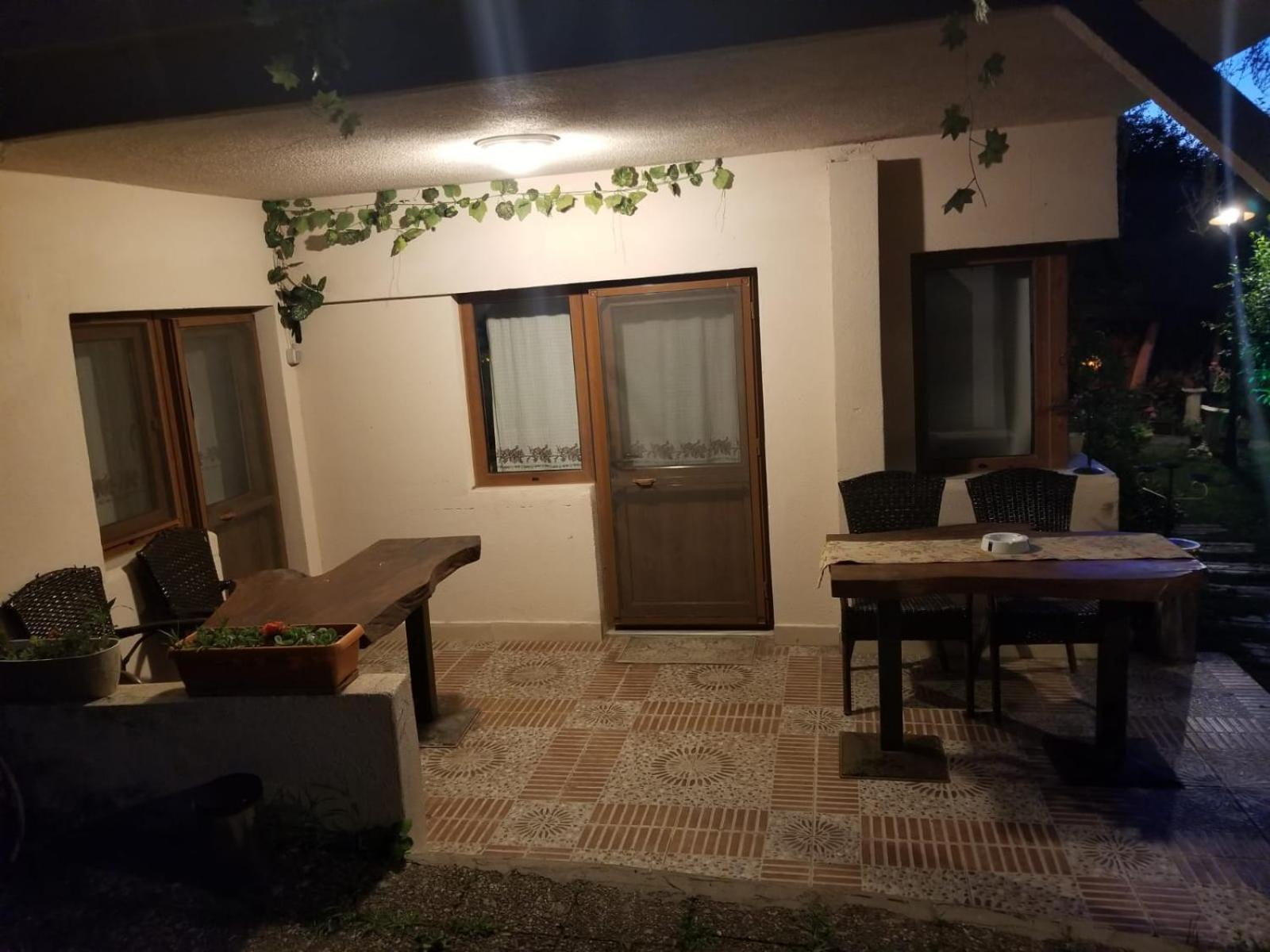 Butik 3*